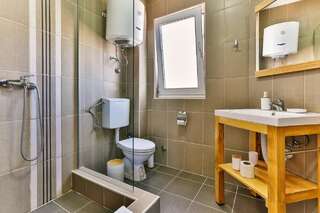 Апартаменты Apart house Family Kruce Улцинь Апартаменты с 1 спальней-16